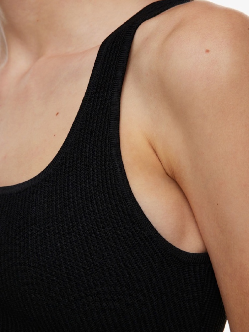 Artizia Babaton Sculpt Knit Squareneck Black Cropped Tank - Picture 4 of 4